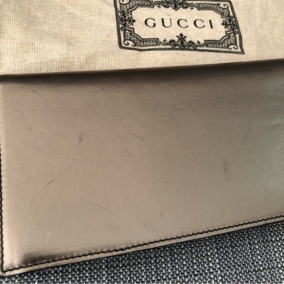 Gucci Bronze Clutch with Rare Logo Mirror - Picture 8 of 16